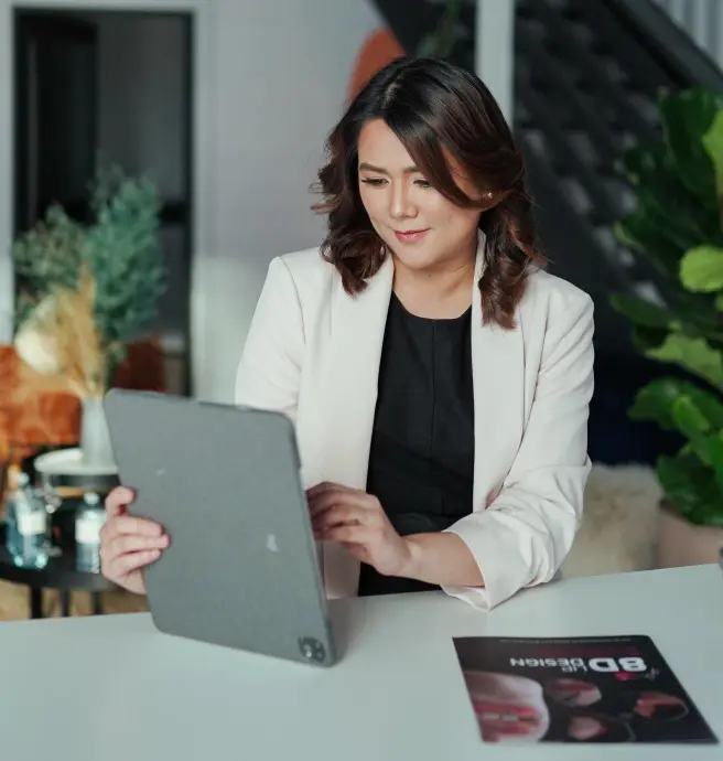 By offering comprehensive social media manager services across all platforms (Instagram, TikTok, Facebook), CLA Socials ensures your brand’s digital storefront consistently reflects its best version. Through expert social media management, we help foster meaningful connections and showcase your brand with clarity and authenticity.